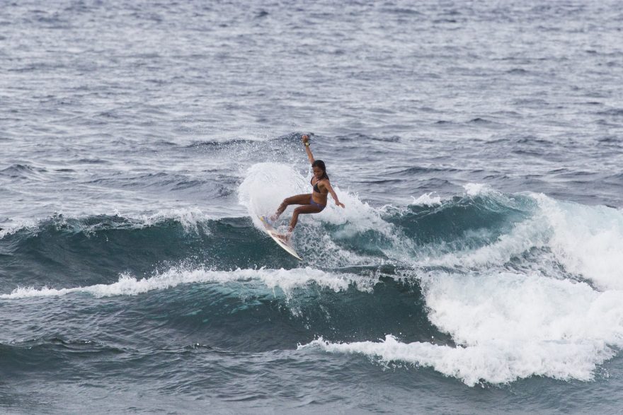 Surfování u ostrova Siargao, Filipíny