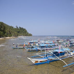 Místní tradiční rybářské loďky, Filipíny