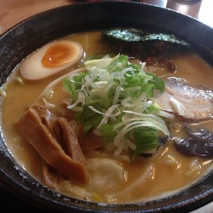 Miso Ramen, jeden z nejlepších, jaké můžete ochutnat. Japonsko