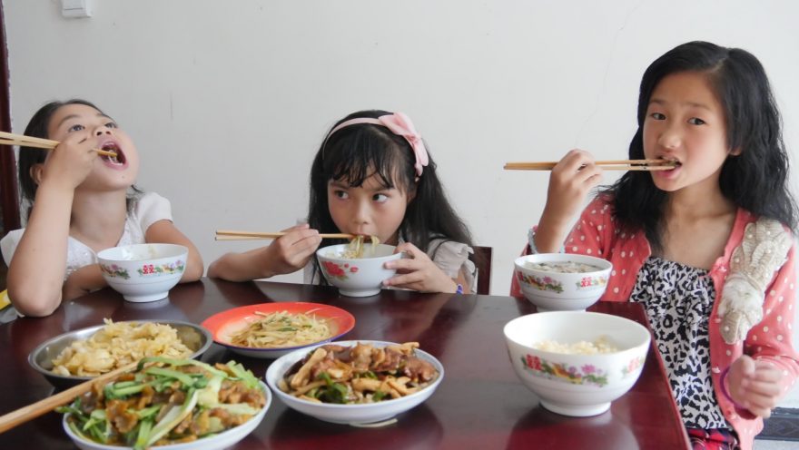 Často jsem byl pozván k místním, Čína