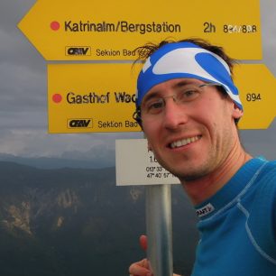 Vrchol Rosskopf, nejvyšší místo masívu Katrin (Katergebirge), „Hausberg“ nad Bad Ischlem. Rakouskem