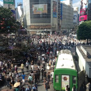 Shibuya a její světoznámý přechod, Tokio, Japonsko
