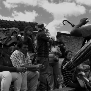 Prodavač deštníků má na rovníku stejnou jistotu jako funebrák v drsné čtvrti. Je jedno zda se jedná o tropický liják, či spalující vedro. Deštník vám poslouží stejně dobře. Ekvádor