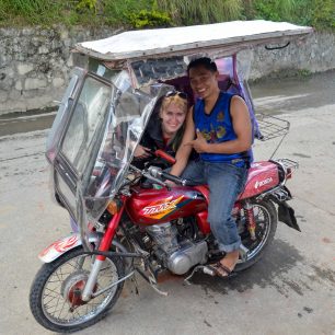Tricycle je typický druh dopravy, Filipíny