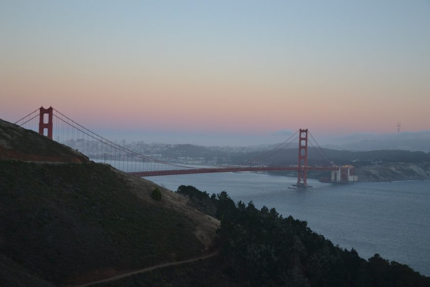 Západ slunce nad San Franciskem, USA