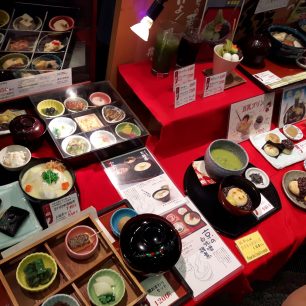 Na talíři se vám objeví spousty chutí a druhů jídla, Japonsko