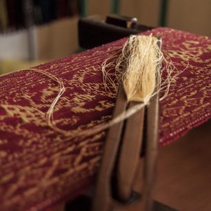 Tkalcovství je jedno z tradičních řemesel komunity Chám