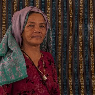 Žena z komunity Chám