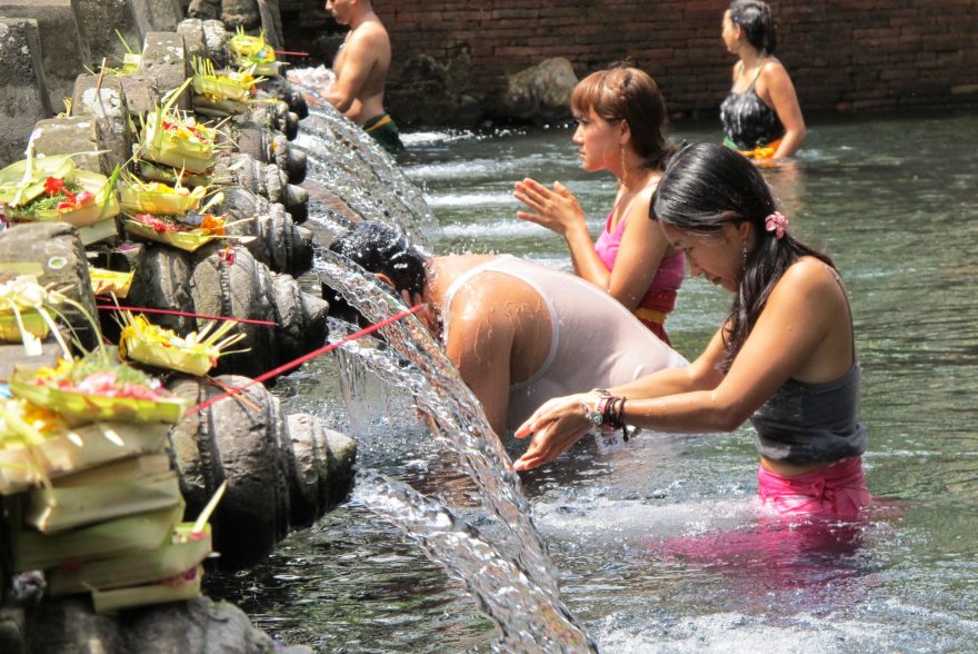 Posvátné prameny vody, Indonésie