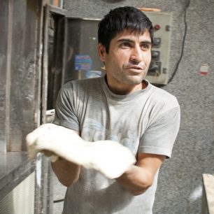 Příprava jídla se děje často na ulici, Írán