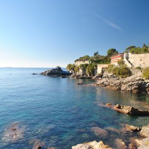 Na pobřeží je krásně, Janov, Itálie