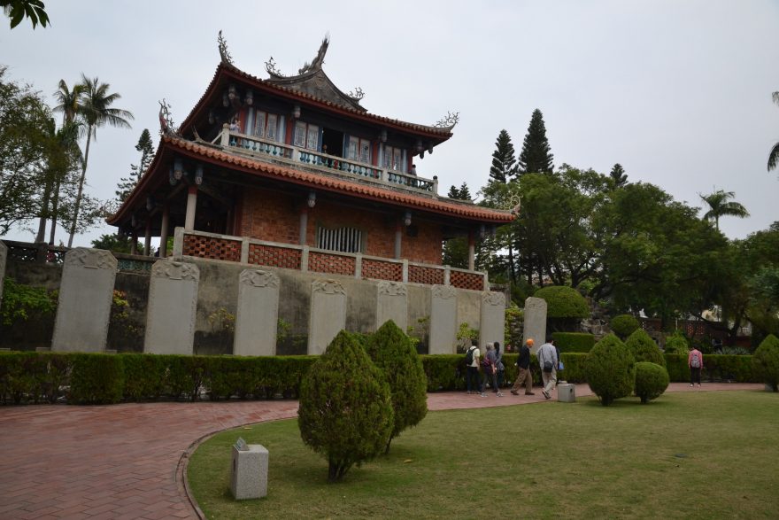Věže Chihkan jsou památkou na holandskou pevnost Fort Provintia, ale i éru nadvlády Číňanů, Tainan, Taiwan.
