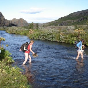 Brodíme na treku u Hlodakjotar, Island