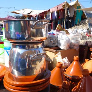 Kuskusiéra - nádobí na vaření kuskusu, Maroko
