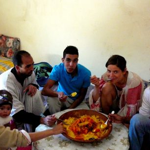 Páteční kuskus s místní rodinkou, Maroko