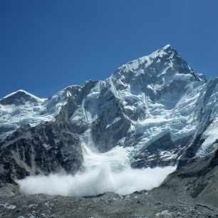 Padající lavina, Nepál