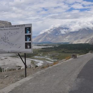 Mapa drahokamových nalezišť při vjezdu do údolí Shigar, Pakistán