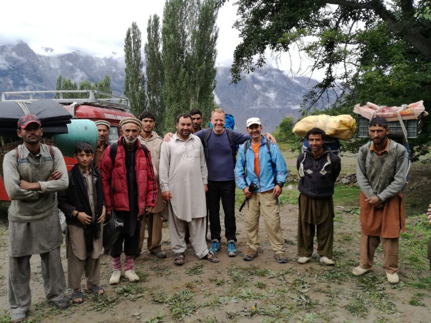 První cizinec nejenom letos doprovod celé vesnice, Pakistán