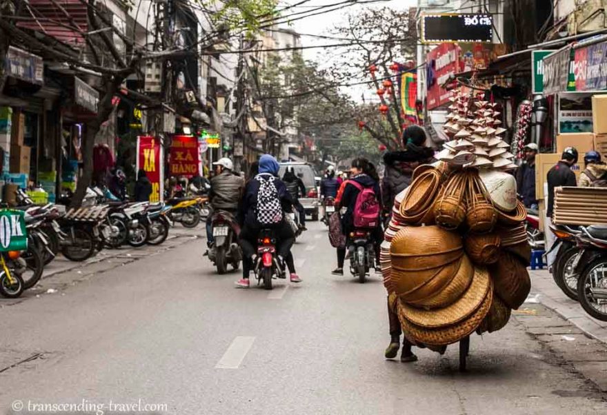Na kole se dá vozit leccos, Ha Noi, Vietnam