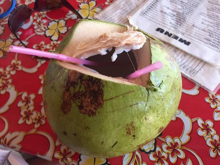 Kokosová šťáva osvěží,  Siam Reap, Kambodža