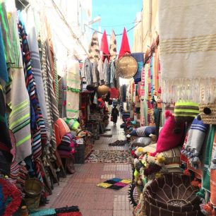 Barevné uličky Essauiry, Maroko