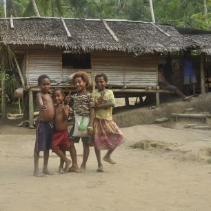 Místní děti, Papua Nová Guinea