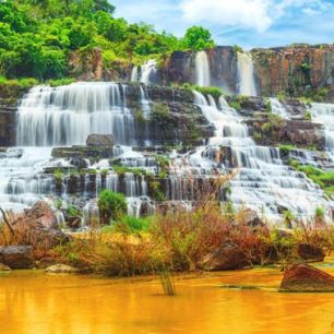 Odpočiňte si u vodopádů, Vietnam