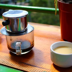 Ochutnávání cibetkové kávy, Da Lat, Vietnam