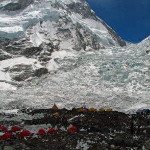 Slavný Khumbu Icefall, Nepál