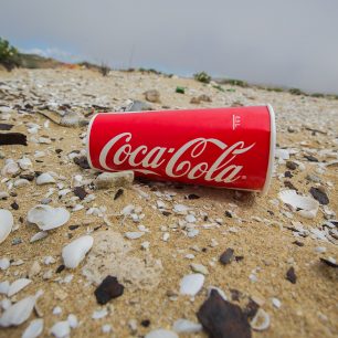 Výlety do přírody jsou v Kazachstánu celkem novým fenoménem. Chybí tradice a výchova a po turistech zůstávají v přírodě odpadky.