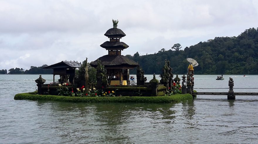 Chrámový komplex Ulun Danu Bratan, Bali, Indonésie
