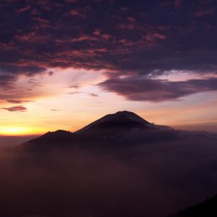 Výšlap na Mt Batur – východ slunce, Bali, Indonésie