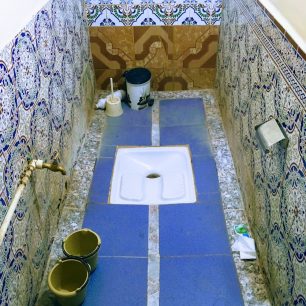 Na turecké záchody si budete muset u hostitelů i v hotelech zvyknout, Maroko