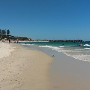 Modrozelená mořská voda, Perth, Austrálie