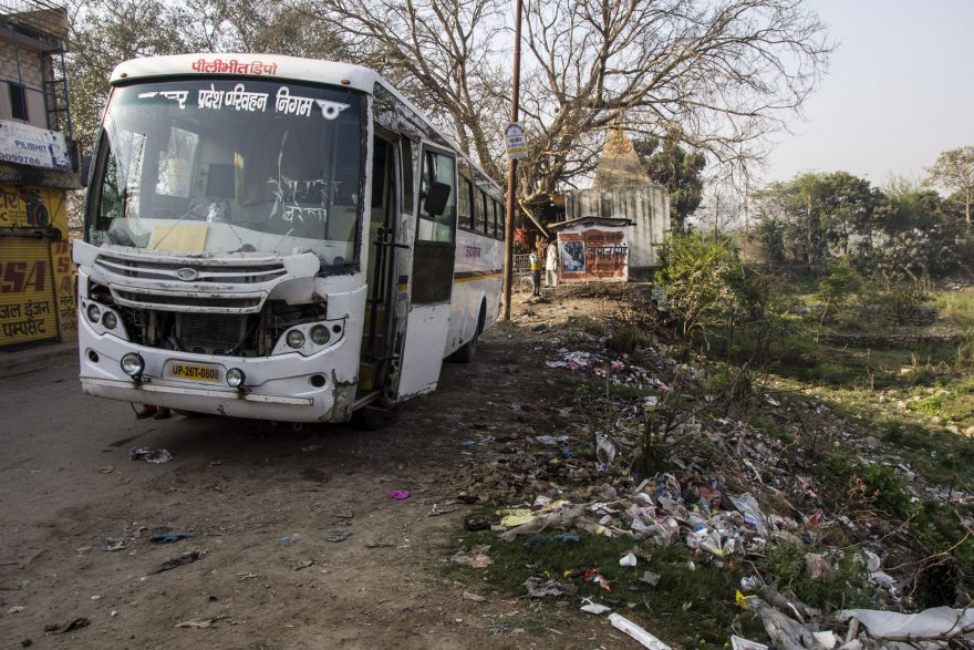 Zastávka U skládky, Indie