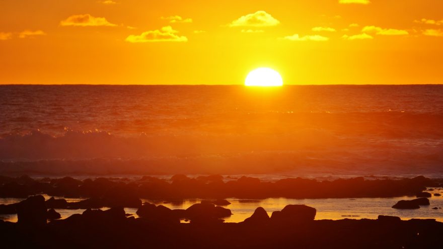 Pohádkový západ slunce na Griffittově ostrově v Port Fairy