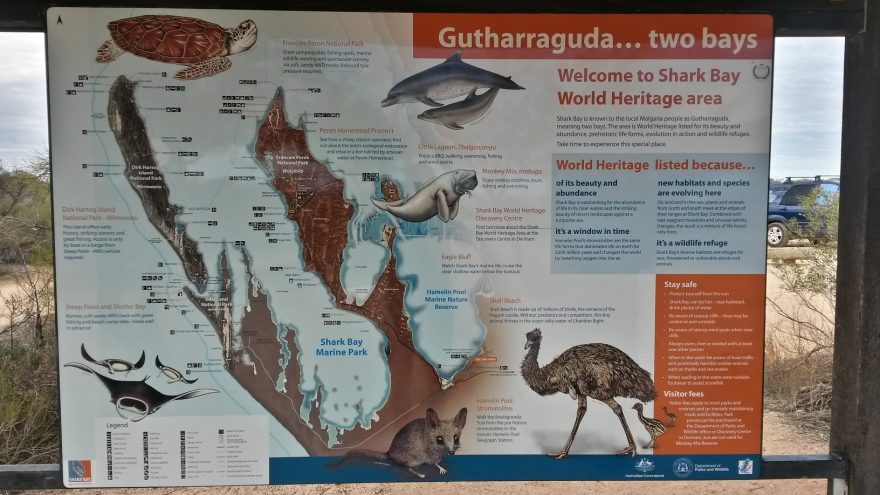 Informační stánek v Shark Bay, Austrálie