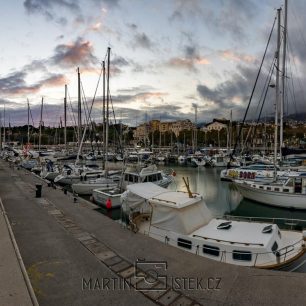 Přístav na pobřeží, Madeira