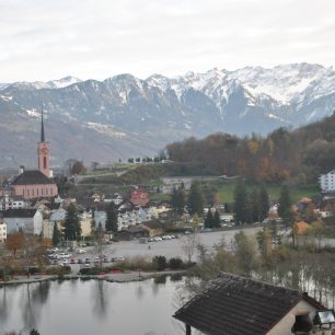 Výhled od skanzenu je nejhezčí před soumrakem, Lichtenštejnsko
