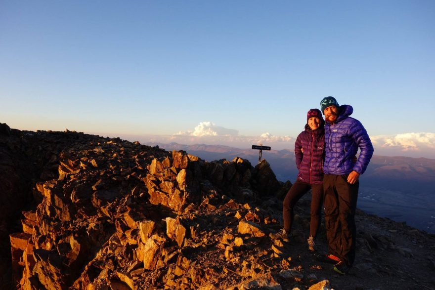 Západ slunce na na nejvyšším bodě na Continental Divide, hoře Mt. Elbert 4401m.