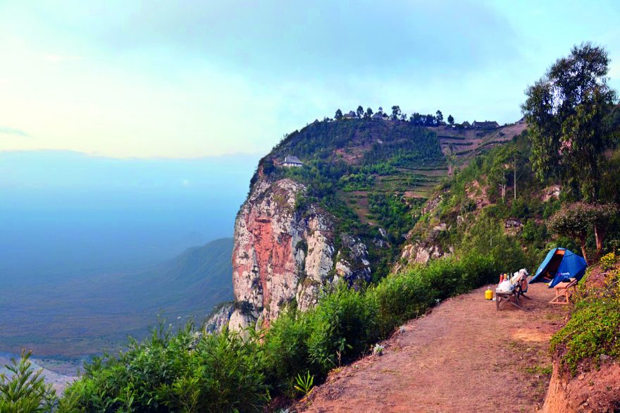 Kilometrový útes na Mambo View Point, Tanzánie