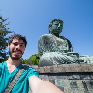 Selfie s Buddhou pro ty, kteří nevědí, že není slušné se k němu otáčet zády...