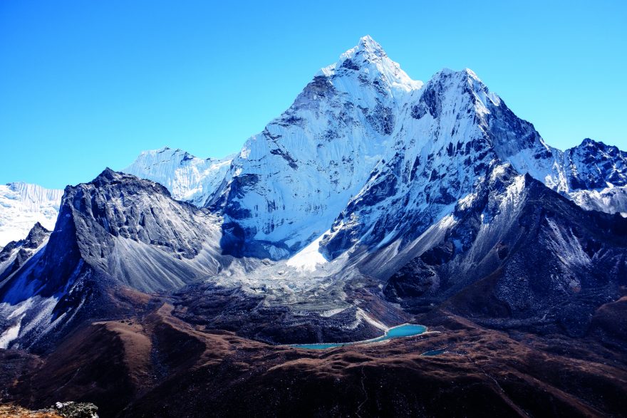 Elegantní vrchol Ama Dablam (6812 m), Nepál