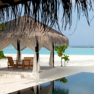 Luxusní hotel na Maledivách, Maledivy