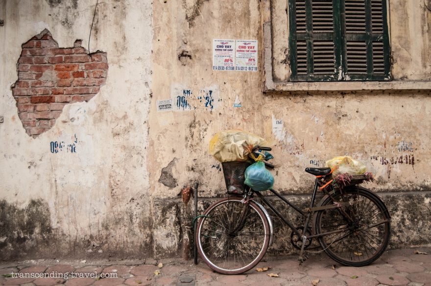 Svědectví o skutečné ekonomické situaci vám nepodají nablýskané bulváry... Hanoj, Vietnam