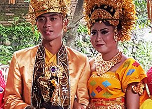 Bali: Čestným hostem na indonéské svatbě