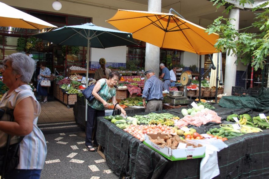 Ve víru nakupování, Funchal, Madeira