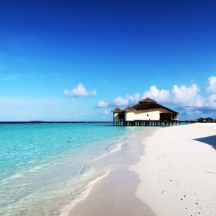 Pláže s bílým pískem, Maledivy