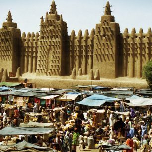 V Mali zaplatíte za pitnou vodu i několikanásobně více než za lahev koly, Mali