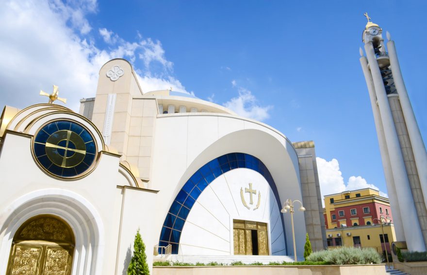 Albánská Tirana, zdroj: shutterstock.com